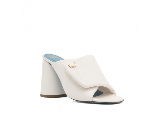 Titta sandals white