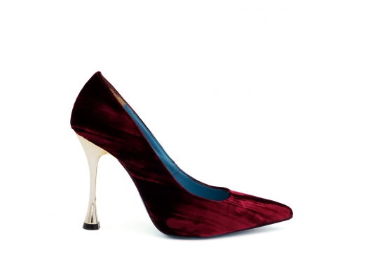 Party pumps Simply red